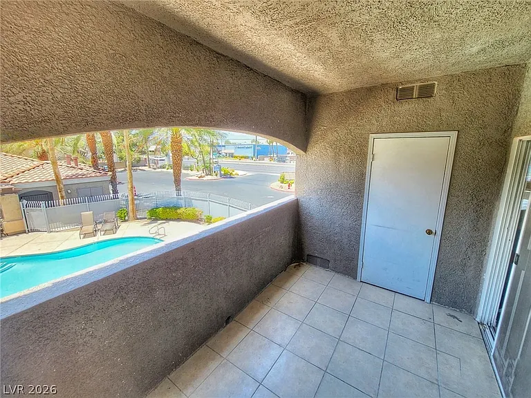 5525 W Flamingo Rd #2040 — Photo 15