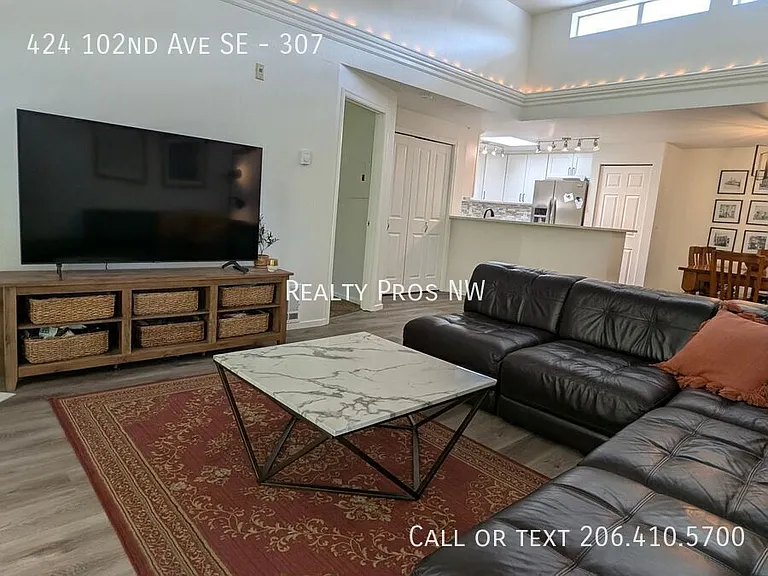 424 102nd Ave SE #307 — Photo 4