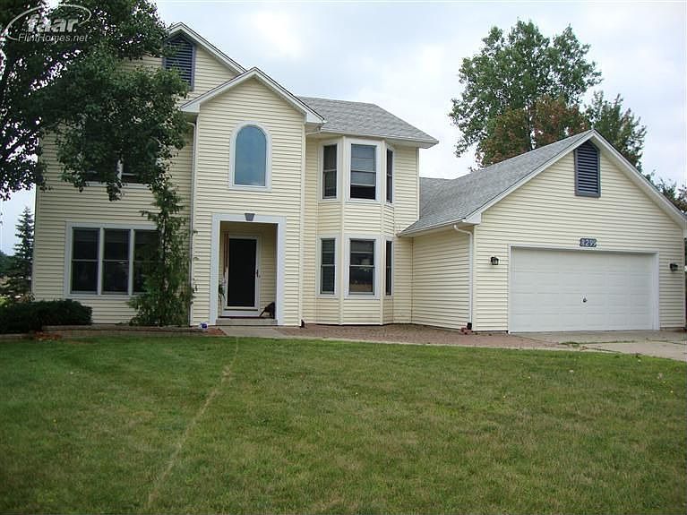 1st image of 8299 Apple Blossom Ln