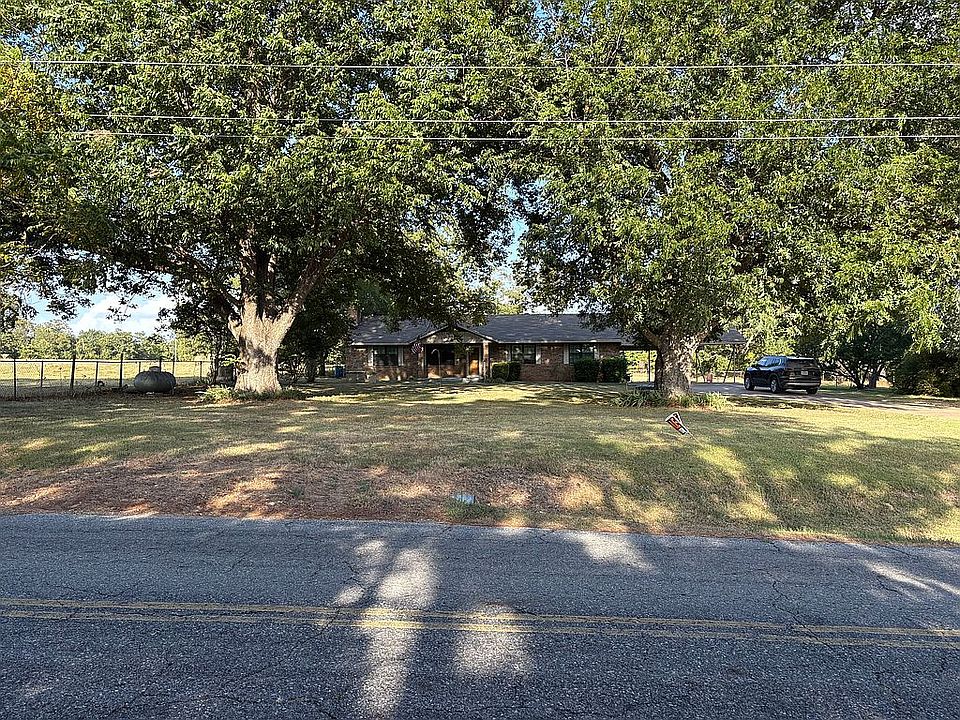 1st image of 9336 S Centerpoint Rd