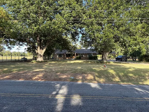 9336 S Centerpoint Rd, Atoka, OK 74525