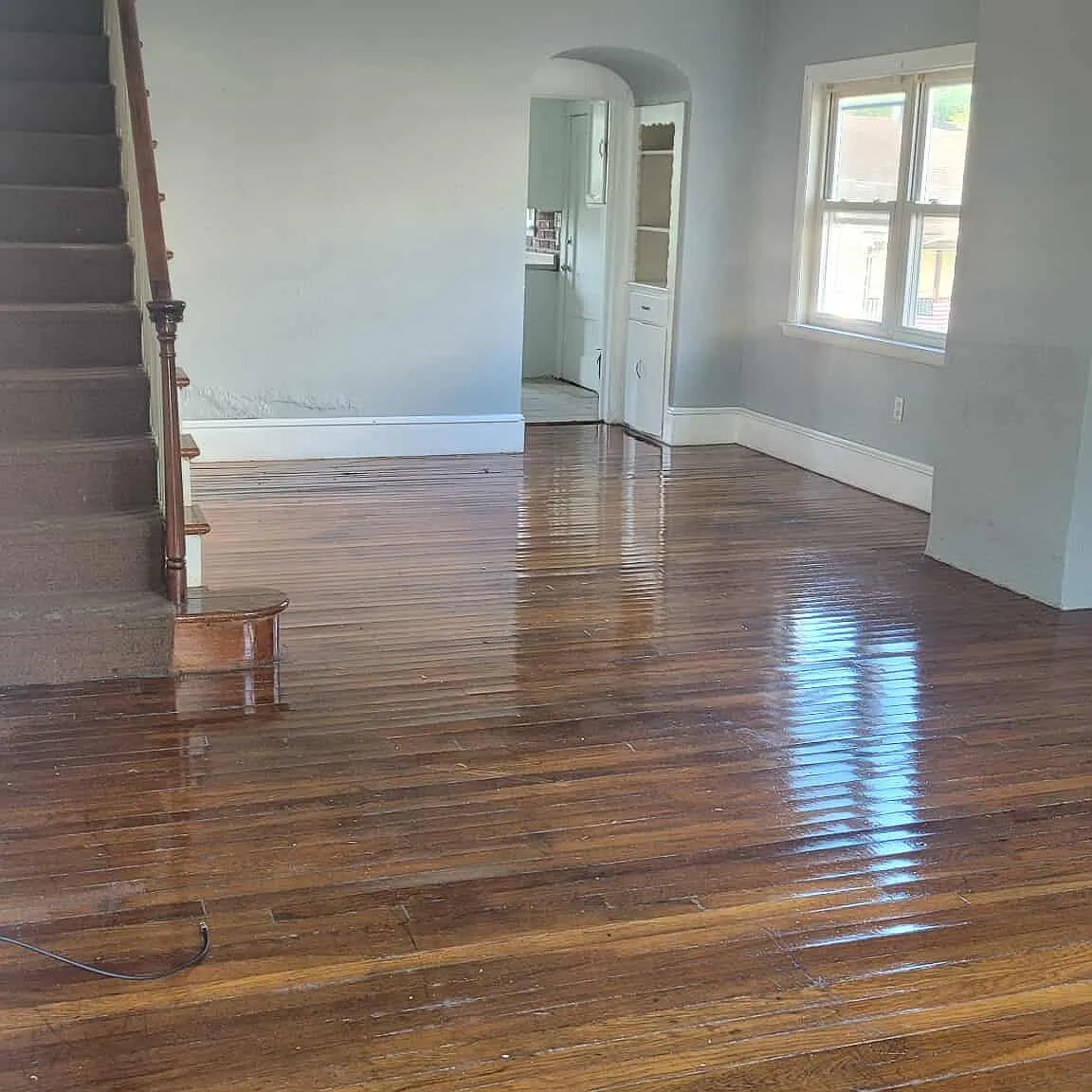 181 Valley St — Photo 2