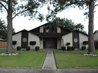 1108 Glenshannon Ave, Friendswood, TX 77546