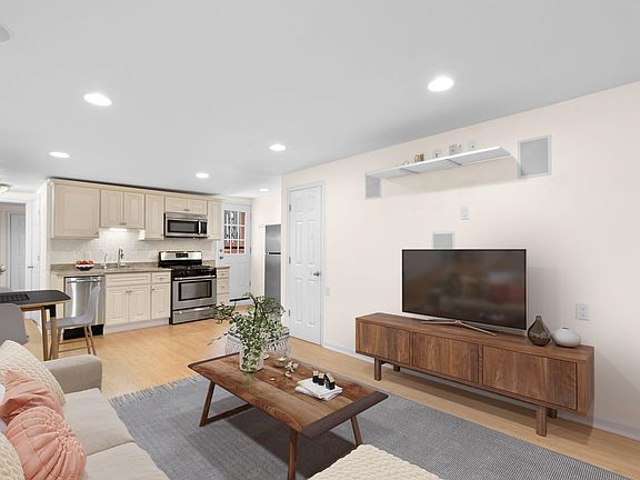 2nd image of 444 Pacific Ave APT 1