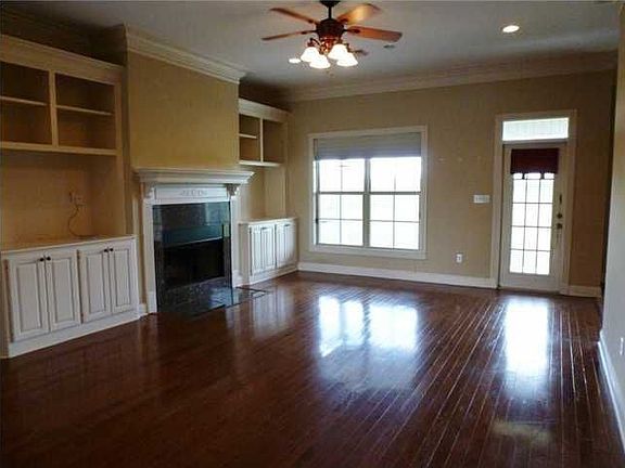 2nd image of 9816 Belle Place Cir