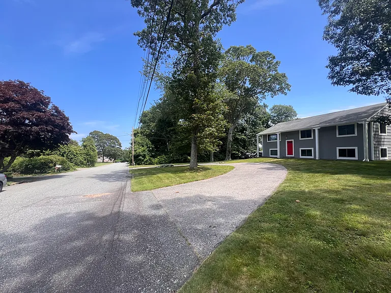 Street View of 165 Fleetwood