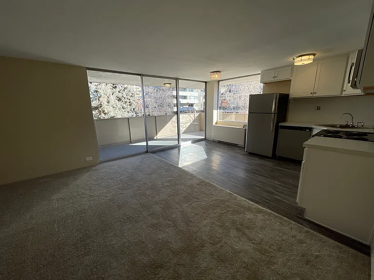 Residence at Governors Park — Photo 11