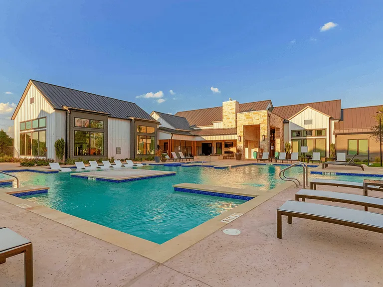 East Vue Ranch Apartments — Photo 11