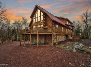 15 Watawga Way E, Gouldsboro, PA 18424