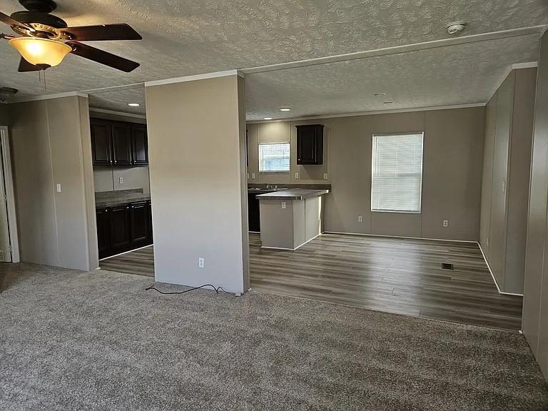 Living room/dining room