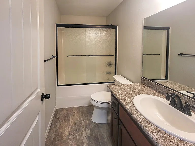 409 Madrona Ave SE — Photo 22