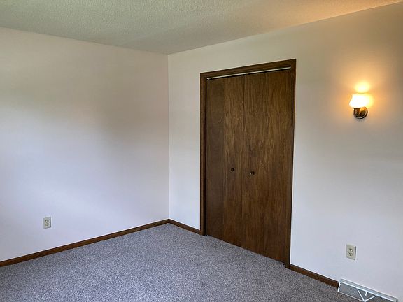 5th image of 1477 Langley St SE #1477