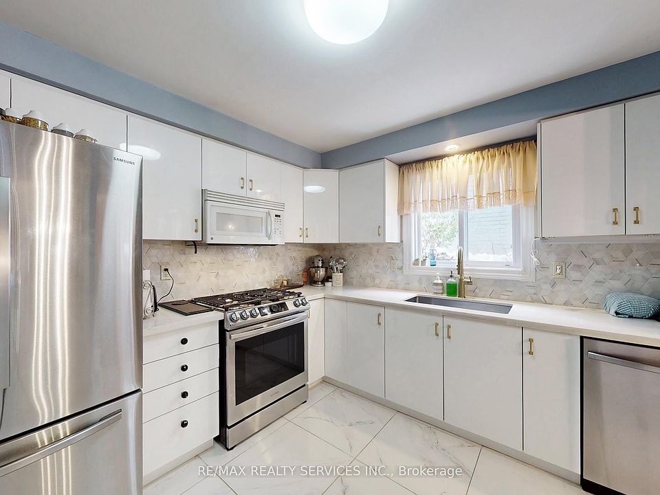 1st image of 9 Malabar Cres
