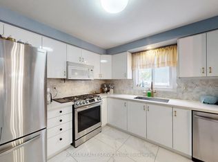 9 Malabar Cres, Brampton, ON L6S3X6