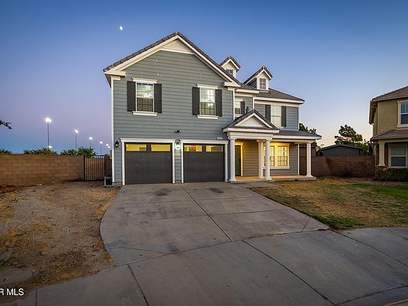 3rd image of 43021 Artesia Ct