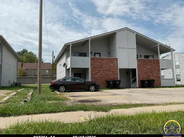 3401 SW Burnett Rd, Topeka, KS 66614