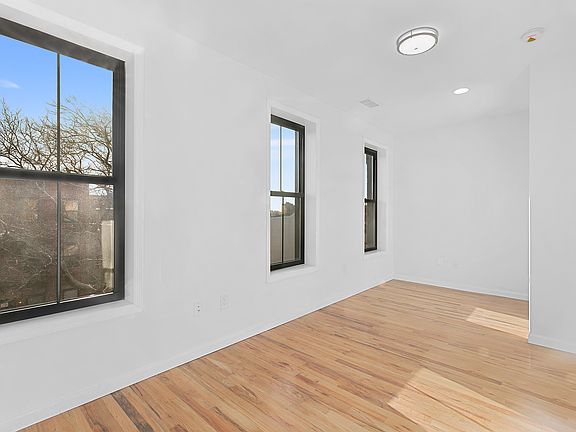 2nd image of 16 Gunther Pl #1