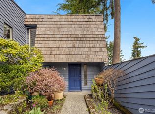 720 141st Ln SE #717, Bellevue, WA