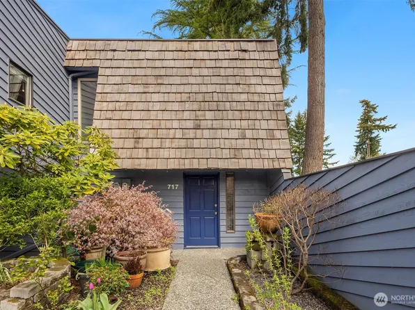 720 141st Lane SE #717, Bellevue, WA 98007