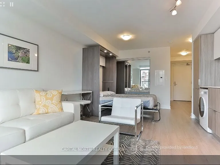 318 Richmond St W #502 — Photo 2