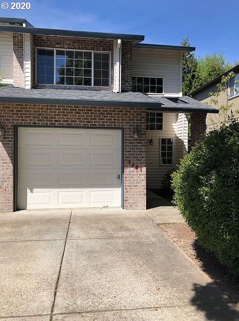 1st image of 335 SE 43rd Ave