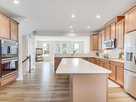 4th image of 10573 Waterbury Woods Way