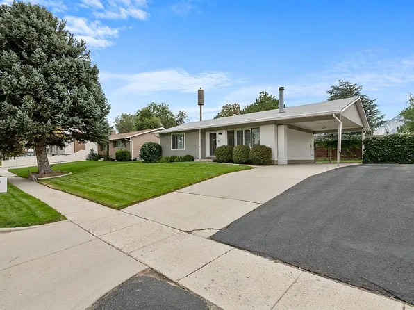 10557 S Primrose Dr, Sandy, UT 84094