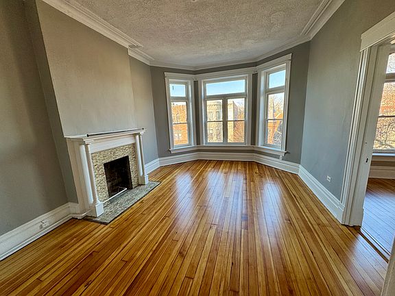 5th image of 1331 N Maplewood Ave APT 3