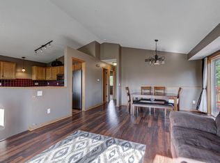 1496 Mockingbird Dr, Waconia, MN 55387