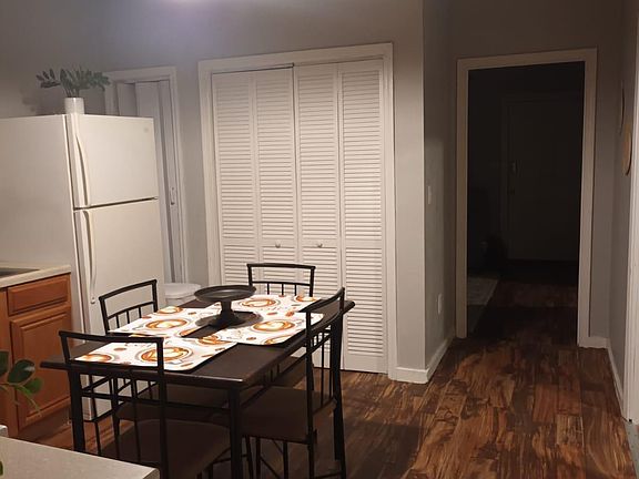 3rd image of 2405 Palmetto St