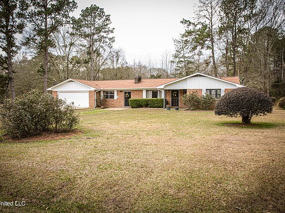 3rd image of 480 Universal St