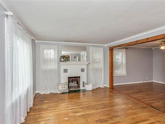 2nd image of 7902 Ashton Dr
