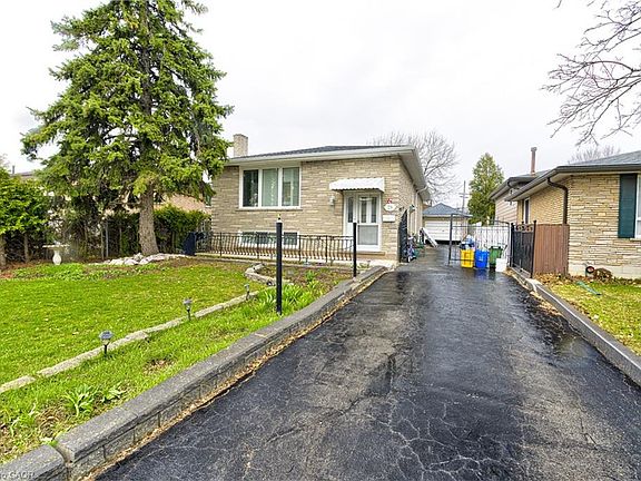 3rd image of 78 Markson Cres