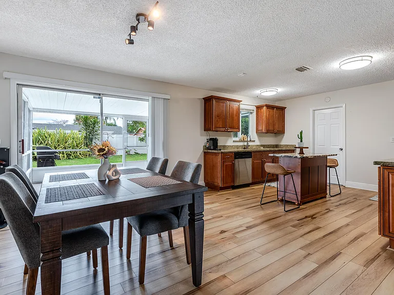 4317 Applecrest Dr — Photo 8