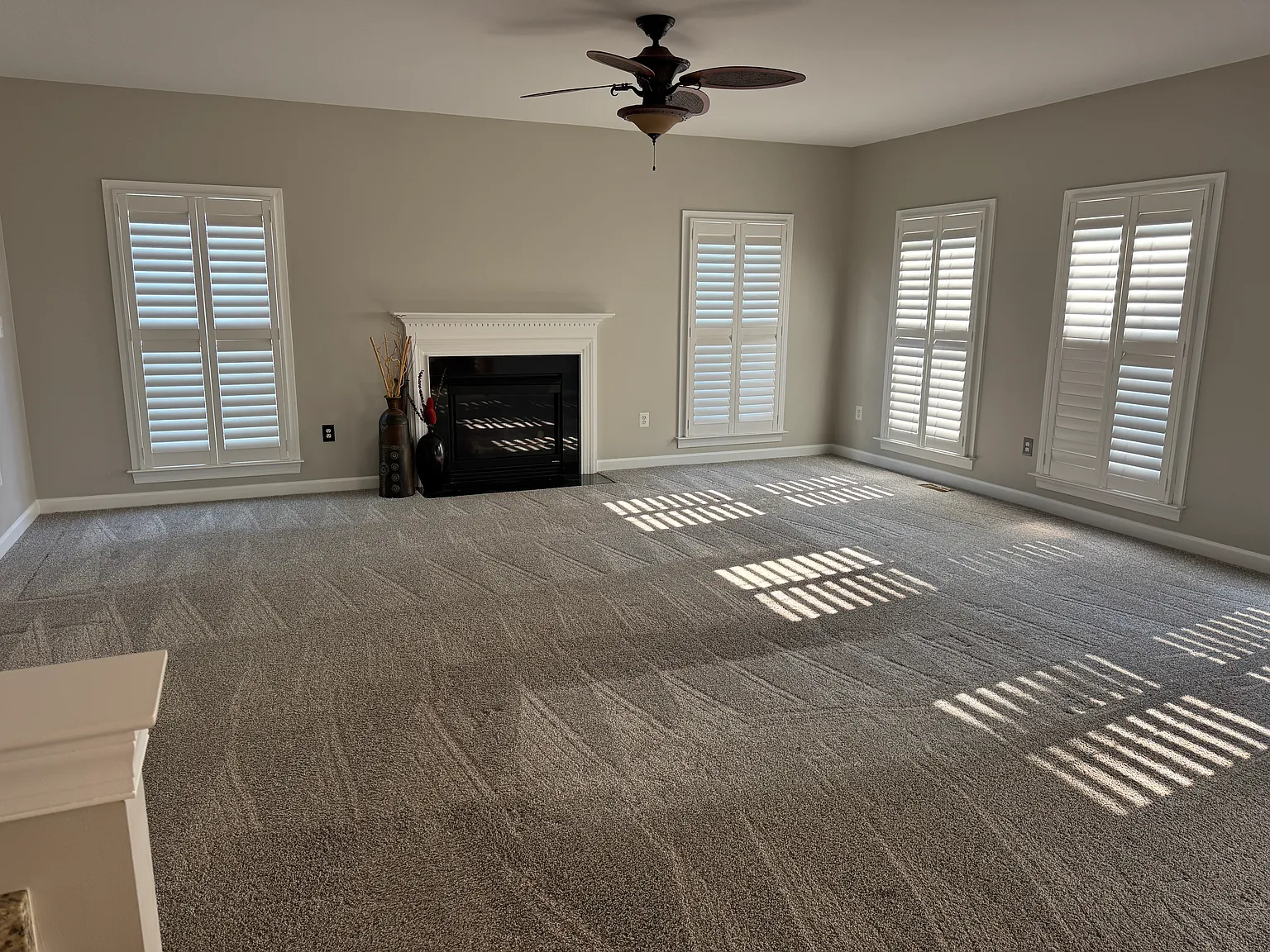 4 bed, 2.5 bath, 2644 sqft, $3,650 — Photo 3