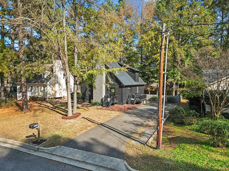 2718 Omah St — Photo 39