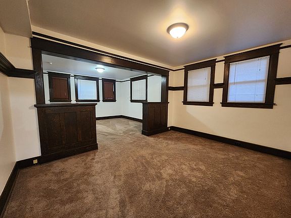 3rd image of 417 N L St #108