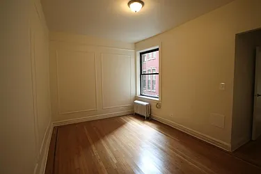 Rented by Space Marketing Shop