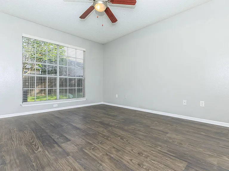 12148 Jollyville Rd — Photo 126