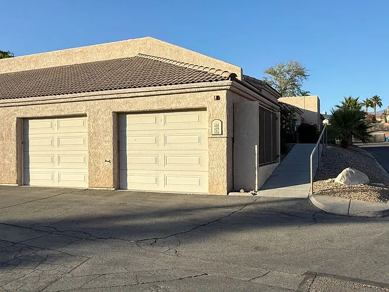 470 Acoma Blvd S #123-B — Photo 19
