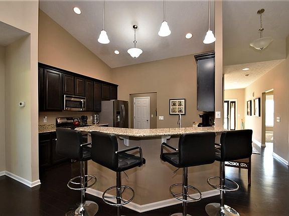 4th image of 7464 Cypress Ct