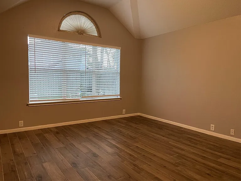 20803 Lavenderwood Dr — Photo 27