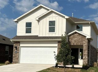 5696 Southwood Ave, Springdale, AR 72764