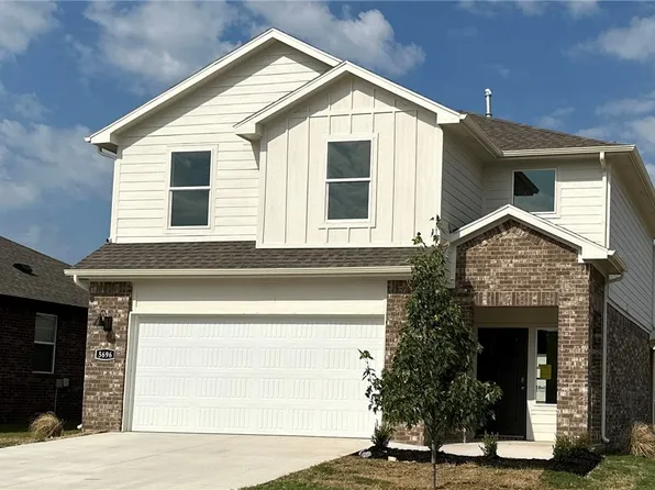 5696 Southwood Ave, Springdale, AR 72764
