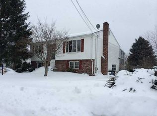 27 Whipple Ct, North Providence, RI 02911