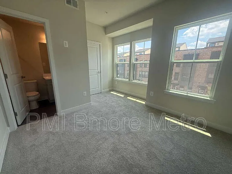 2920 Maisel St — Photo 1