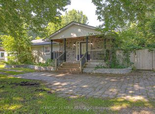 2070 Saint Paul Rd, Innisfil, ON L9S1V2