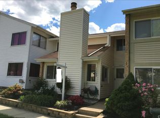 13349 Feldman Pl, Herndon, VA 20170