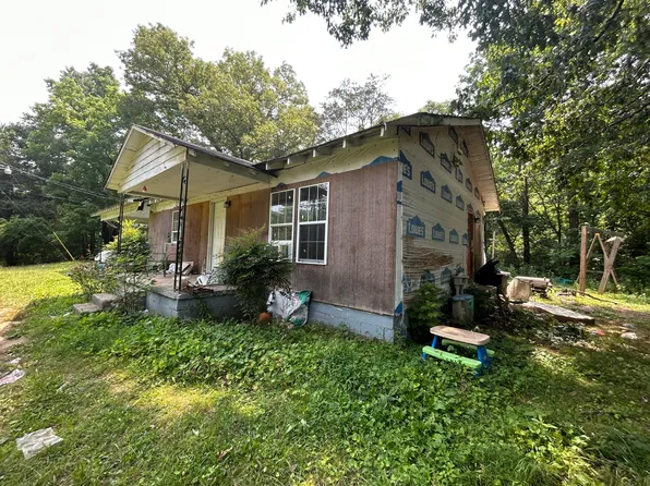 140 Lassiter Cemetery Rd, Jasper, TN 37347