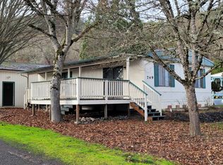 749 NW Plateau Dr, Roseburg, OR 97471